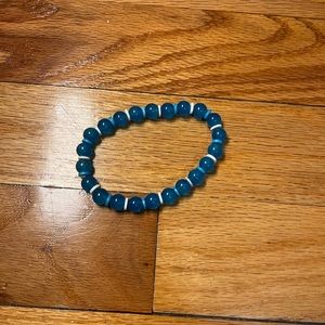 blue bead bracelet
